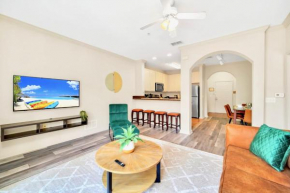 3BR Condo with Pool and Hot Tub Close to Disney, Orlando